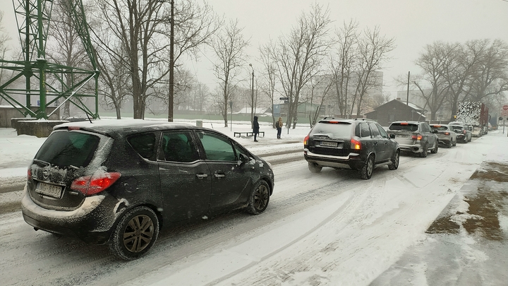 СМИ: Все машины из России обязаны покинуть Финляндию до 16 марта