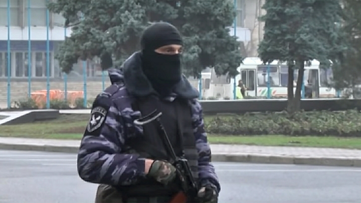 Член украинско-грузинской ОПГ сознался в провозе оружия террористам через Украину в РФ - видео