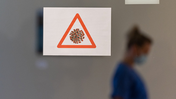 Кому грозит повторное заражение коронавирусом: Биолог объяснила отсутствие иммунитета к COVID-19