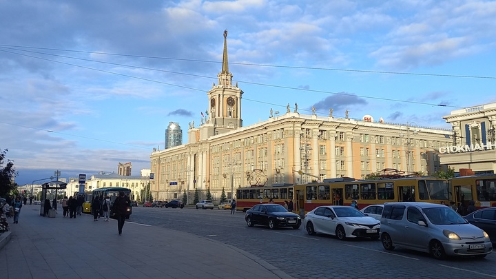 Отставки депутата гордумы Екатеринбурга, оштрафованного за антивоенные посты, требует прокуратура
