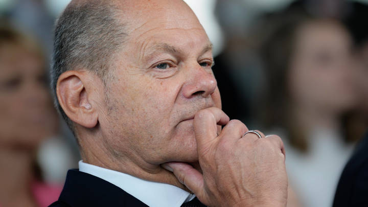 В Германии заявили, что Зеленский никогда не сможет захватить Крым из-за Олафа Шольца