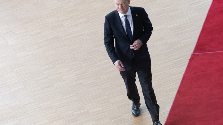 Пользователи Twitter пришли в ярость после слов Шольца о преодолении кризиса в Европе