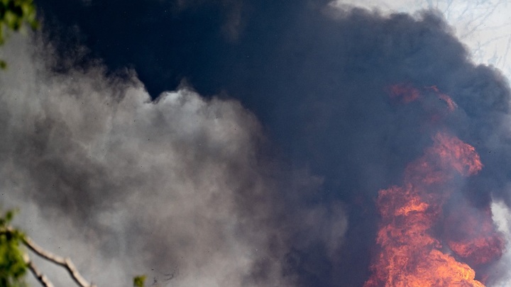 Чёрный столб дыма: Жители Химок сообщили о крупном пожаре