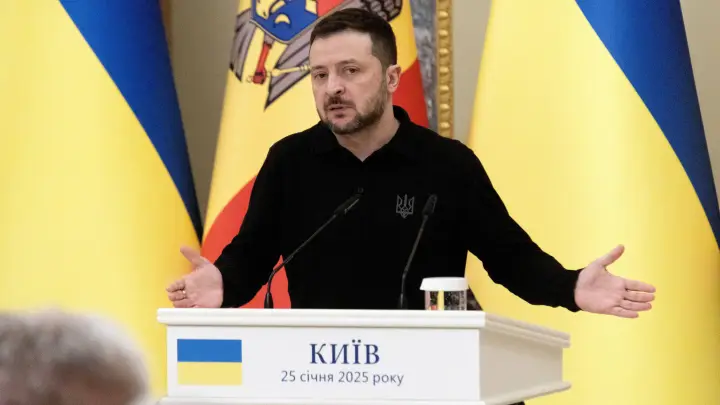 Зеленский признал отсутствие у Украины возможностей вернуть утраченные территории