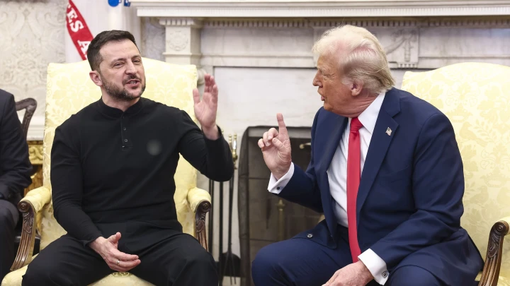 Зеленский с грустным лицом попытался спасти свою шкуру. Не получилось