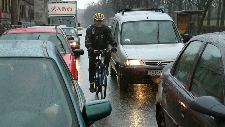 В Челябинске сбили двух велосипедистов: пенсионера и шестилетнего ребенка