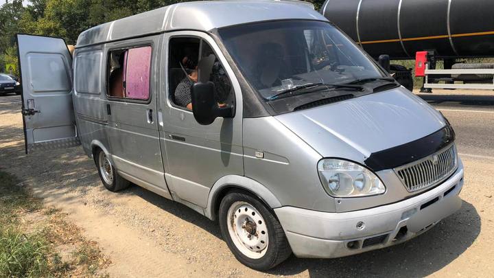 В Тимашевском районе пассажиров в Газели перевозили без сидений