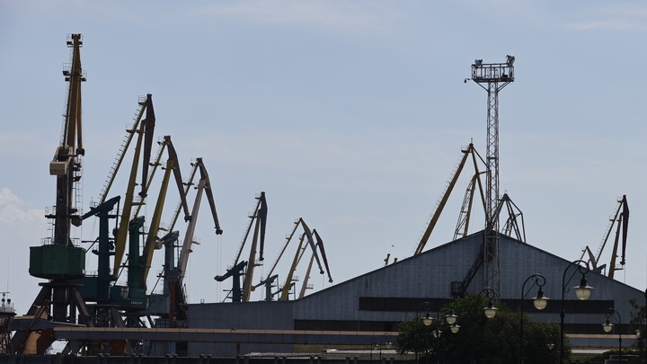 Эвакуация завершена: В Херсонской области запретили транспортное сообщение с правым берегом