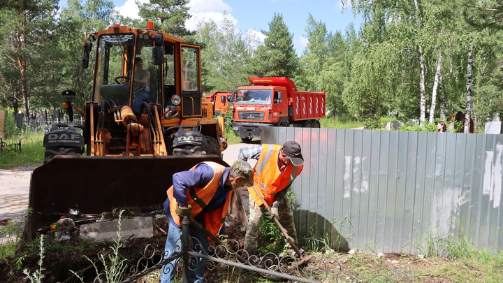 Во Владимире приводят в порядок главное городское кладбище