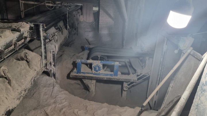 Двое молодых рабочих погибли в дробилке на заводе в Искитиме под Новосибирском