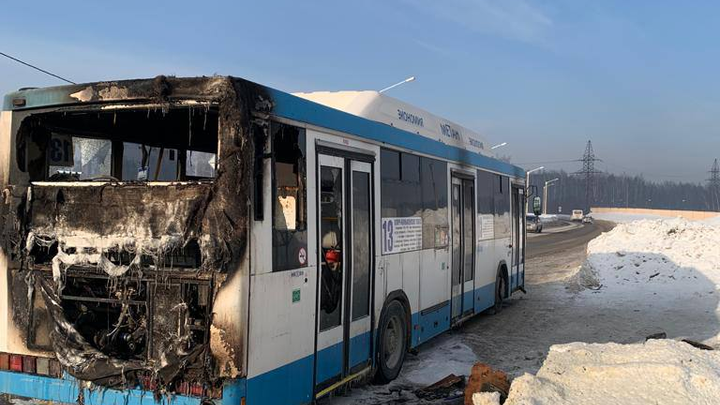 Выяснилась причина возгорания автобуса №13 в Новосибирске