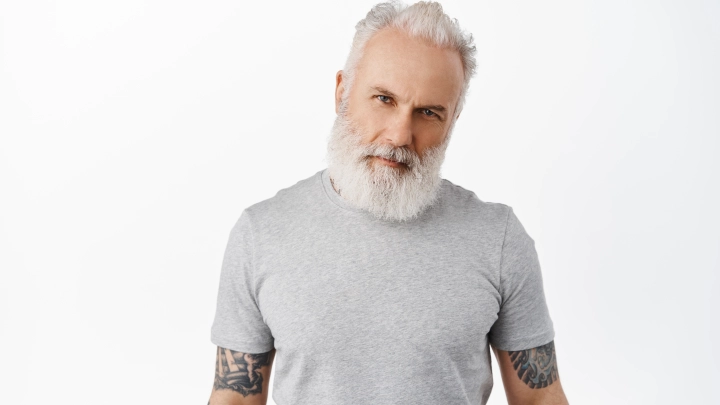 Как седина связана с развитием рака? Пугающее исследование разобрали для общего спокойствия