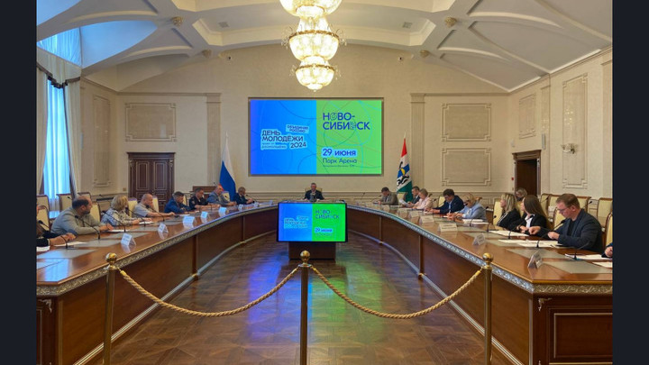 Аллея возможностей и встречи с участниками СВО ждут юных жителей региона в День молодежи