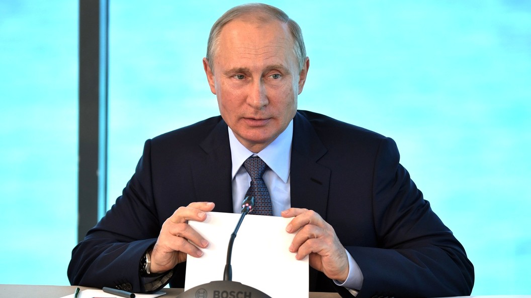 Владимир Путин поздравил с наступающим Днем строителя работников и ветеранов области Владимир Путин поздравил с наступающим Днем строителя работников и ветеранов области