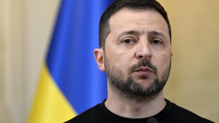 Провал Зеленского в Болгарии оказался масштабным. Источник заявил о начале конца