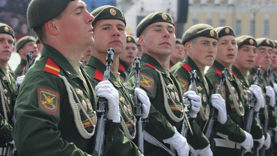 Руководитель американской разведки оценил военную мощь РФ Руководитель американской разведки оценил военную мощь РФ