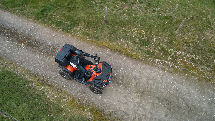 В Ступино легковой автомобиль врезался в квадроцикл с подростками