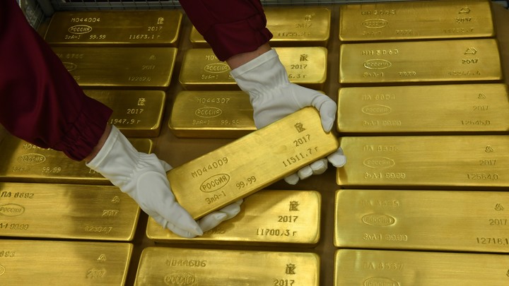 Запасается золотом. Зачем? Эксперты рассказали, почему Россия делает упор на драгметаллы