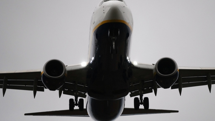 Boeing пикирует: Самолёты разваливаются, скандалы не утихают