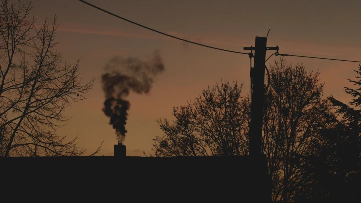 Астрахань накрыло облако газа – губернатор подтвердил и заверил: Не опасен для здоровья