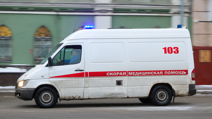 В ДТП с грузовиком на уральской трассе погибла беременная девушка