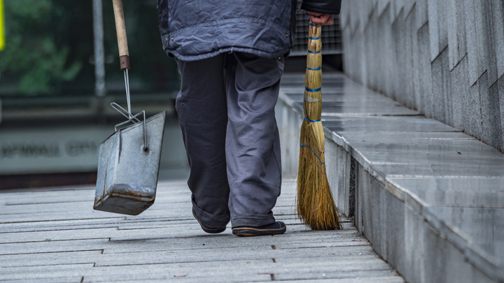 Бежавшим из России испуганным патриотам сделали подарок с намёком