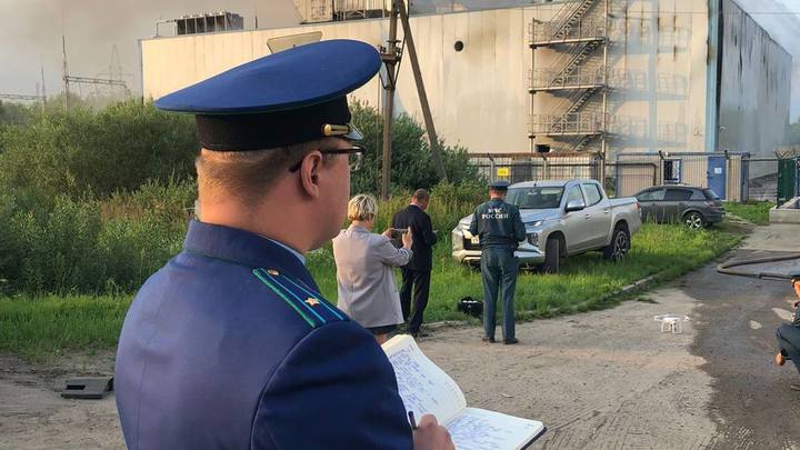 МЧС: в пожаре на Лужской ТЭЦ в Великом Новгороде обошлось без пострадавших