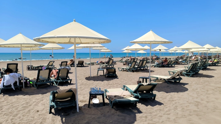 Эксперт назвала самый невыгодный месяц для отпуска