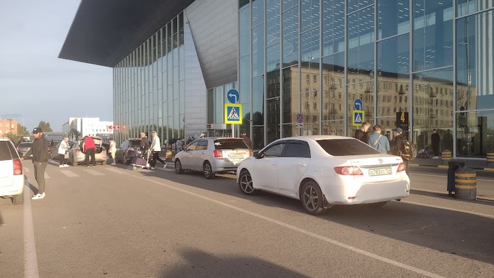 Жители Новосибирска пожаловались на пробку на выезде из Толмачёво