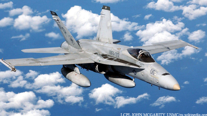 Более половины военных самолетов США не могут летать