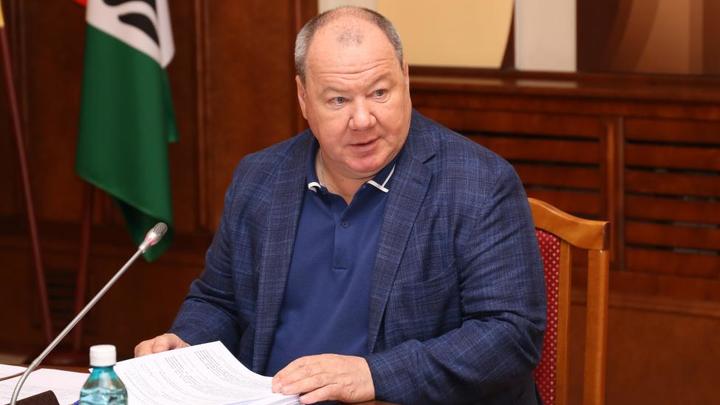 В Новосибирске силовики пришли к депутату Заксобрания Александру Морозову