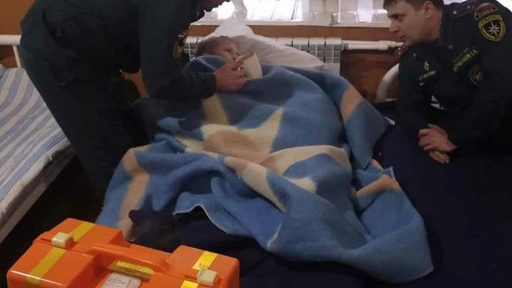 В Новочеркасске двое детей провалились под лёд
