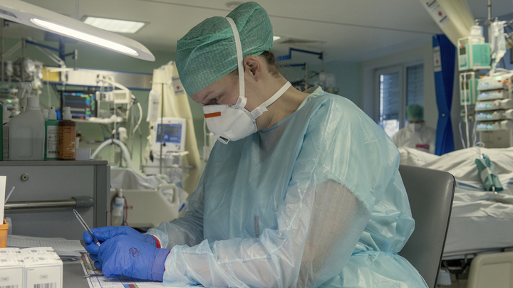 Распознать рак по запаху изо рта: Медики рассказали об открытии