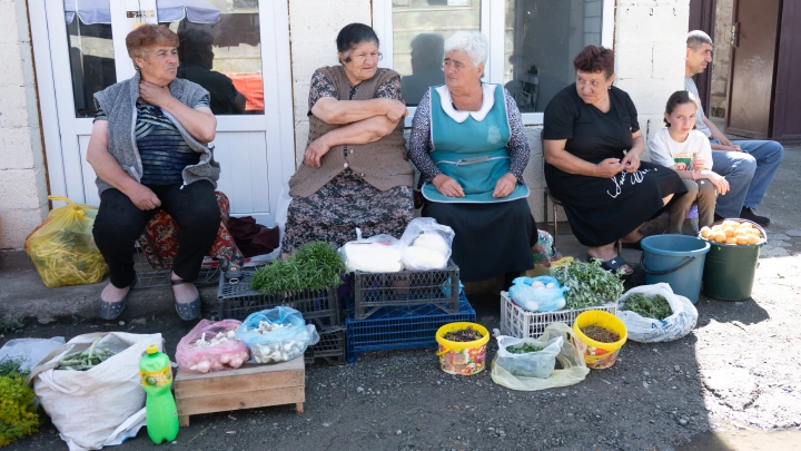 И мы ещё жалуемся: Русского удивили цены в Армении. Но не все - приятно