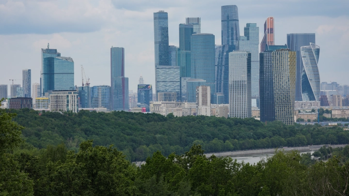 Это безумие: Раздутую Москву решено разгрузить. По-хорошему не вышло - придётся директивно