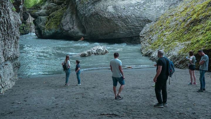 Мы смотрим на последние минуты жизни! Гид из Адыгеи рассказал, как река погубила трех туристов