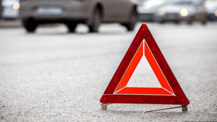 В Кинешме грузовик «Рено» задним ходом насмерть задавил женщину