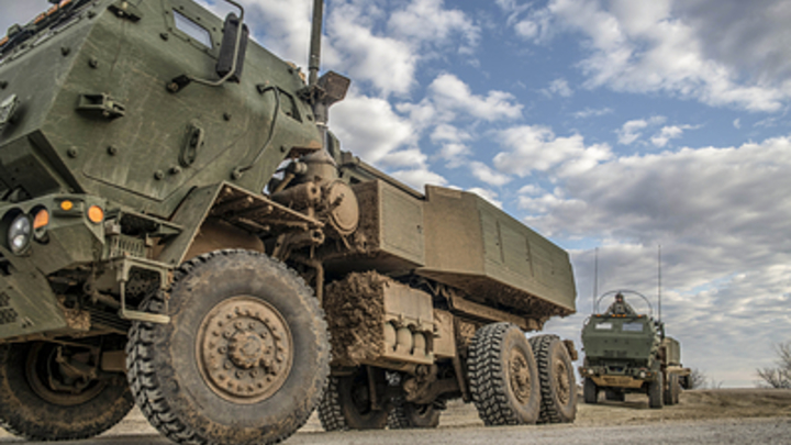 В Киеве сообщили о прибытии из США ракетных систем HIMARS