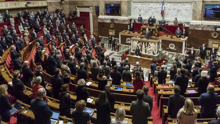 Историческое решение и... обычный лист бумаги: Пашинян и Алиев оценили резолюцию по Карабаху