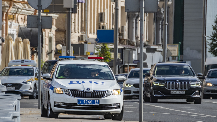 Опубликовано фото открывшего стрельбу из автомата у школы в Москве