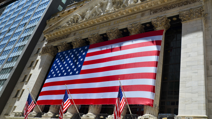 Мэр Нью-Йорка заявил о крушении Уолл-стрит