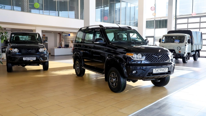 В России обвалились продажи новых автомобилей УАЗ