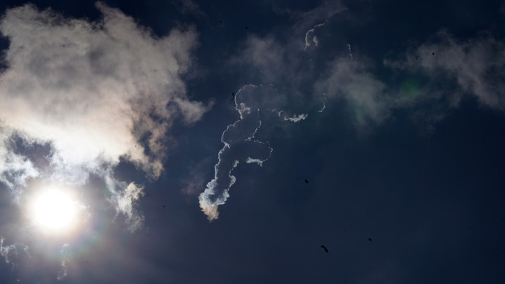 Русские лётчики заметили в небе над Украиной НЛО. Зависали в воздухе и двигались на сверхзвуке