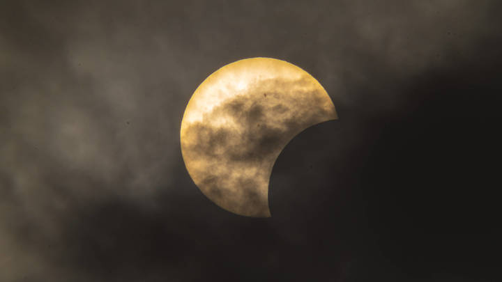 Солнечное затмение 8 апреля: Вычислено лучшее время для наблюдения