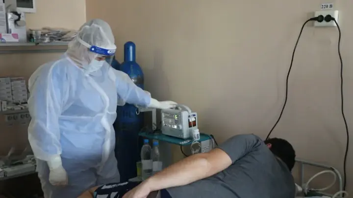 Ковид снова пошёл в атаку: Петербург и область накрывает новая волна заразы