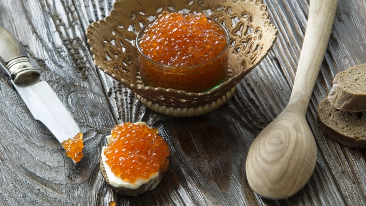 Китайская икра набирает популярность в США: названа причина икорного бума