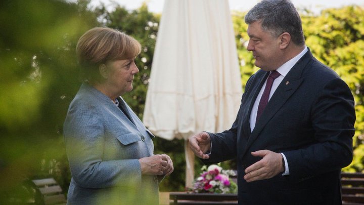 Меркель с Порошенко сдали сами себя. Лидер Сербии поставил вопрос о доверии