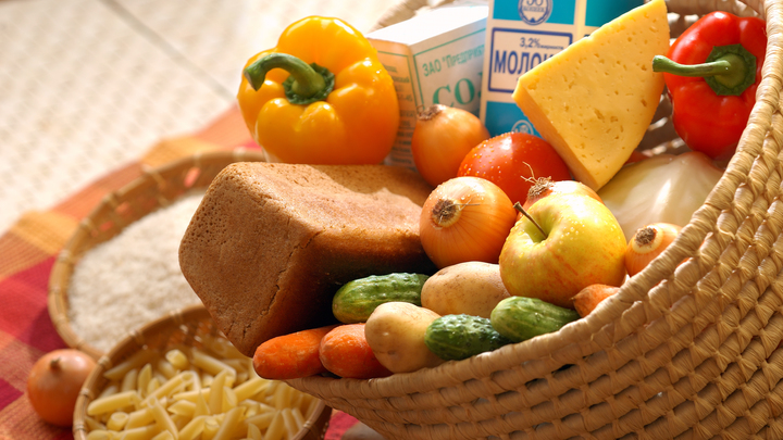 В России нуждающимся планируется бесплатно выдавать продукты