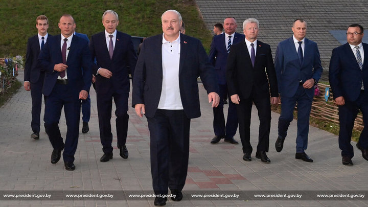 Лукашенко стал чаще выступать на белорусском языке