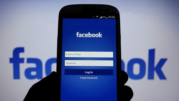 Опять двойка: Когда Facebook остановит утечки